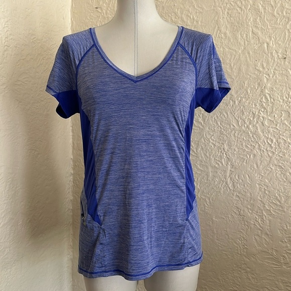 Athleta Forerunner Tee Shirt Blue Heather Sweat Wicking Zipper Pocket Top Medium - Picture 1 of 11